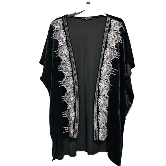 Andree By Unit Womens Velvet Kimono Jacket Small in Black With White Embroidered - Picture 1 of 13